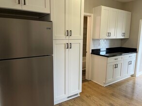 1364 W 58th St, Unit 1 in Cleveland, OH - Building Photo - Building Photo