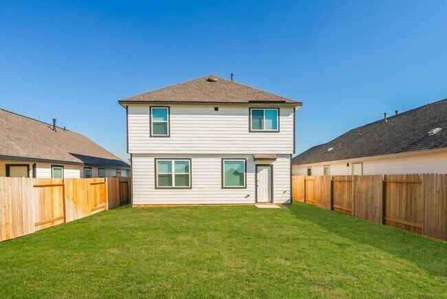 3005 Wood Lily Dr in Brookshire, TX - Building Photo - Building Photo