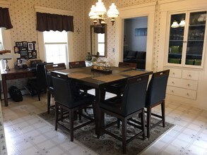 35 School St, Unit First Floor in Saco, ME - Foto de edificio - Building Photo