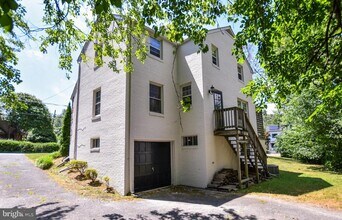 6123 Wynnwood Rd in Bethesda, MD - Building Photo - Building Photo