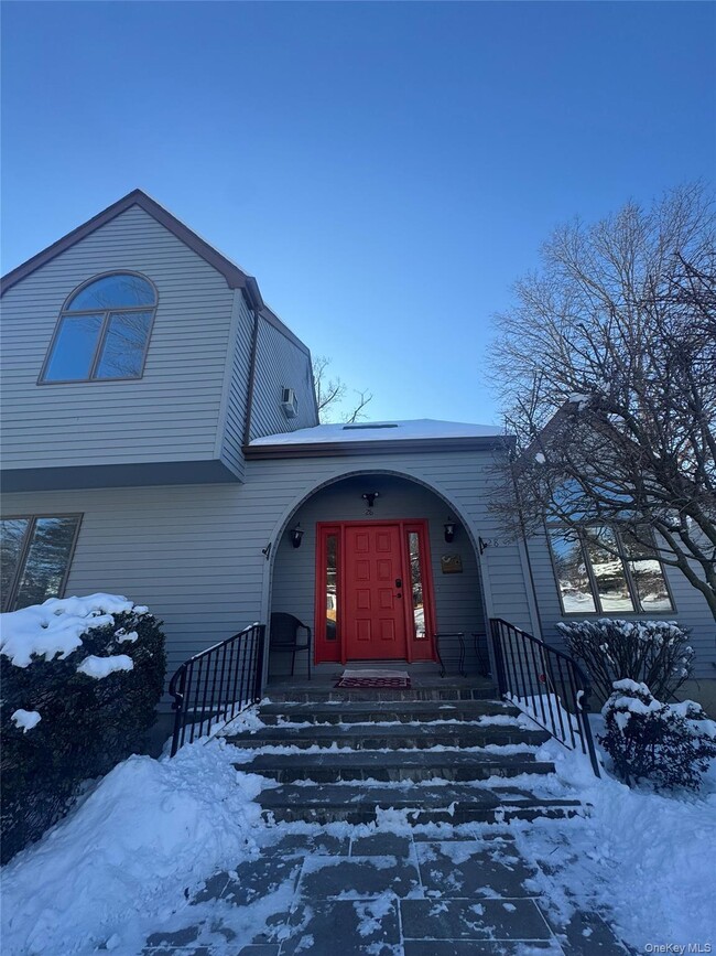 28 Lakeview Dr in Yorktown Heights, NY - Building Photo - Building Photo