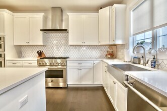 22 Silent Nest Way in Franklin Lakes, NJ - Building Photo - Building Photo