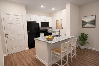 HearthSide Norman Berry in Atlanta, GA - Building Photo - Building Photo