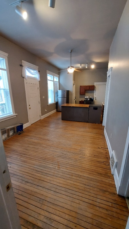 319 E Garfield Ave in Milwaukee, WI - Building Photo - Building Photo