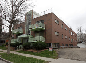 Parkwood at South City Park Apartments