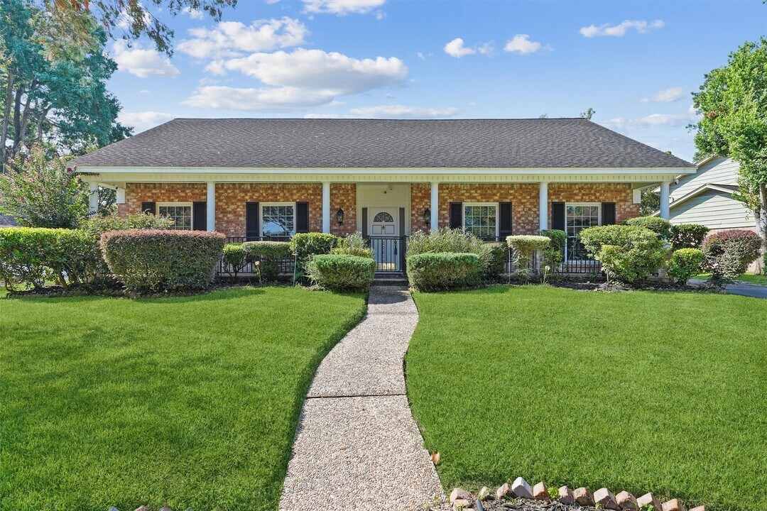20618 Fieldtree Dr in Humble, TX - Building Photo