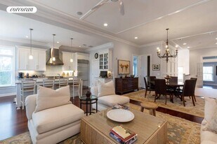 604 High Pond Ln in Southampton, NY - Building Photo