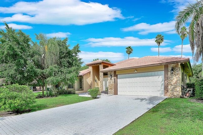645 NW 102nd Ave