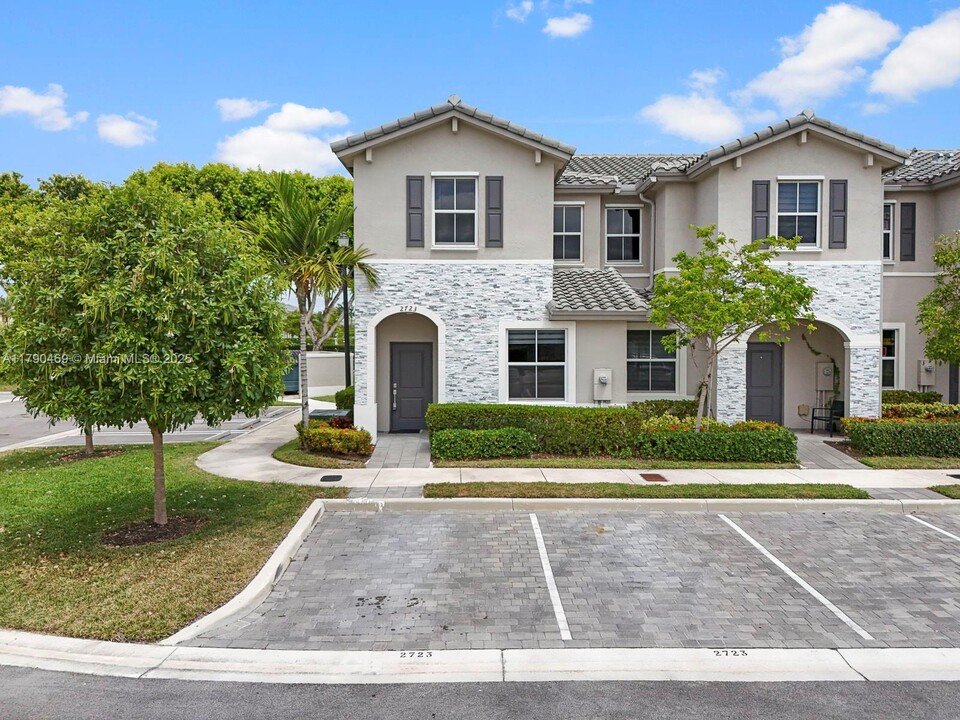 2723 SE 17th St in Homestead, FL - Building Photo