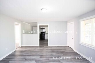 109 Compton Rd in North Little Rock, AR - Foto de edificio - Building Photo