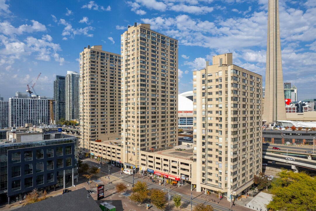 250-270 Queens Quay W in Toronto, ON - Building Photo