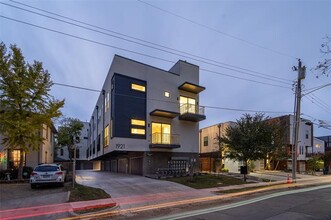 1921 N Prairie Ave in Dallas, TX - Building Photo - Building Photo