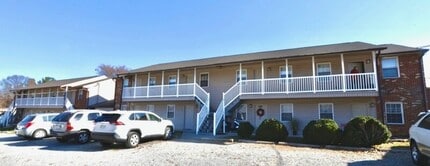 4419-4425 Lela Ave NE in Roanoke, VA - Building Photo - Building Photo