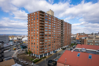 The Lenox in Union City, NJ - Building Photo - Building Photo