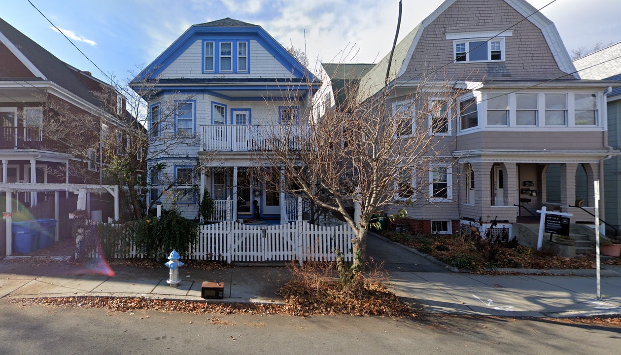 101 Fayerweather St, Unit 2 in Cambridge, MA - Foto de edificio