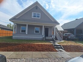 1707 W Mansfield Ave in Spokane, WA - Building Photo