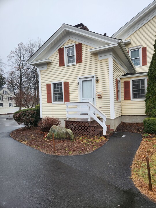187 N Main St in Wallingford, CT - Building Photo