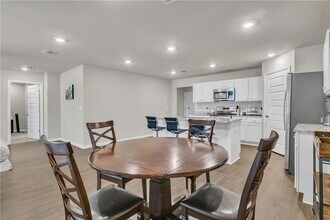1088 Burlington Pass Dr in Mobile, AL - Building Photo - Building Photo