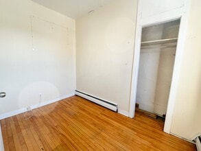 33 Paddock St in Saint John, NB - Building Photo - Building Photo