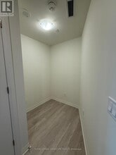 3006 William Cutmore Blvd in Oakville, ON - Building Photo - Building Photo