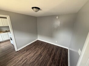 86 N 4th St in Aurora, IL - Building Photo - Building Photo