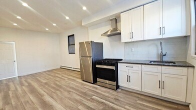 1210 12th St in North Bergen, NJ - Building Photo - Building Photo