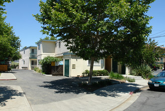 Riley Court Apartments in Concord, CA - Building Photo - Building Photo