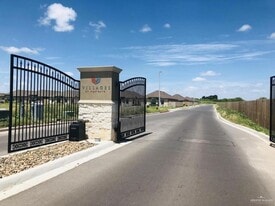 1805 Taft St, Unit 4 in Weslaco, TX - Building Photo