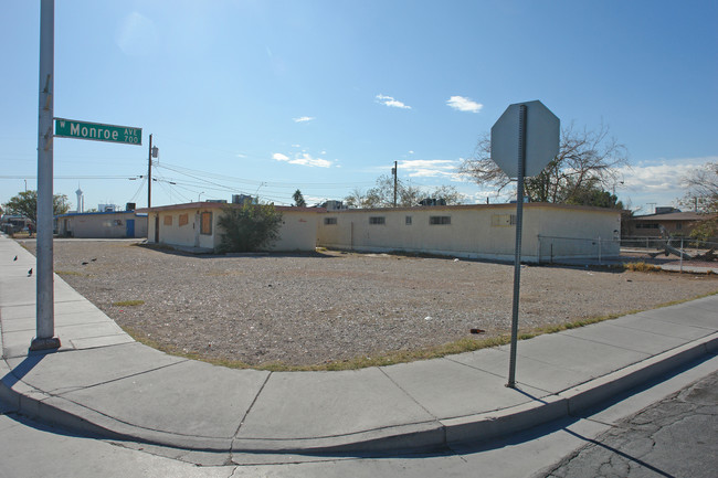 705 W Monroe Ave in Las Vegas, NV - Building Photo - Building Photo