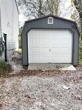 8 Neff Rd in Hampton, CT - Building Photo - Building Photo