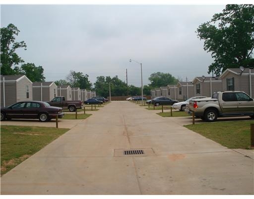 Union Park in Alexandria, LA - Building Photo