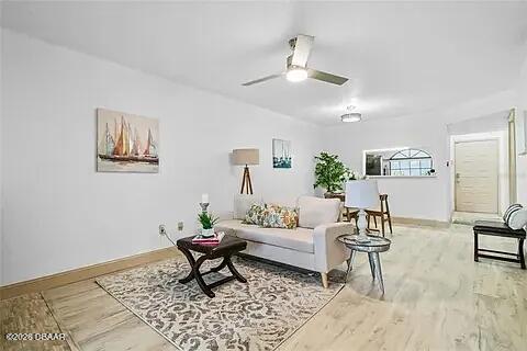 25107 Northlake Dr in Sanford, FL - Foto de edificio - Building Photo