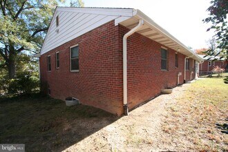 10104 Towhee Ave in Hyattsville, MD - Building Photo - Building Photo