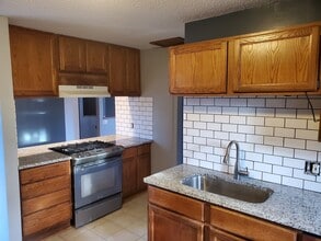 616 Fillmore st ne, Unit 616 in Minneapolis, MN - Foto de edificio - Building Photo