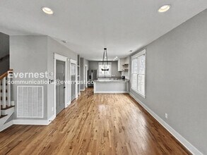 902 Cheatham Pl in Nashville, TN - Building Photo - Building Photo