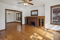 4724 W Schubert Ave, Unit 2 floor in Chicago, IL - Foto de edificio - Building Photo