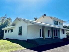 210 Laehala St in Hilo, HI - Building Photo