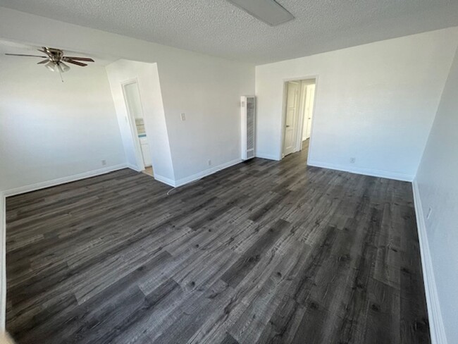 3480-3486 Hyde Park Blvd in Los Angeles, CA - Building Photo - Building Photo