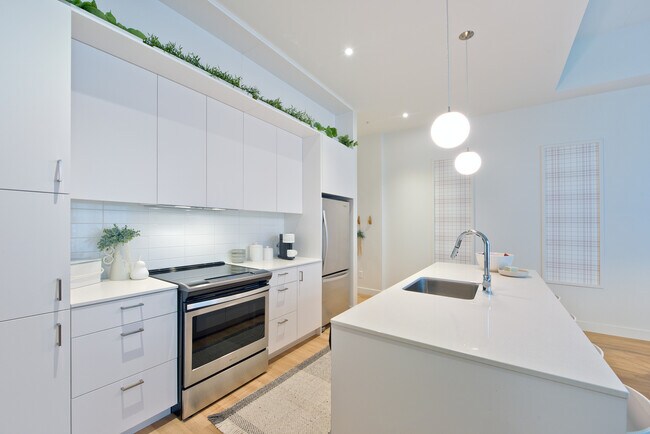 8405 Place Saint-Charles in Brossard, QC - Foto de edificio - Building Photo