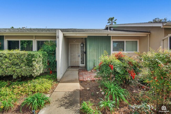 property at 1404 N Tustin Ave