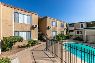 Terre at Ballantyne in El Cajon, CA - Foto de edificio - Building Photo