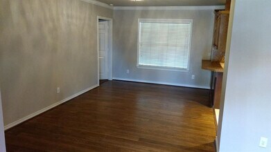 3015 32nd St in Lubbock, TX - Building Photo - Building Photo