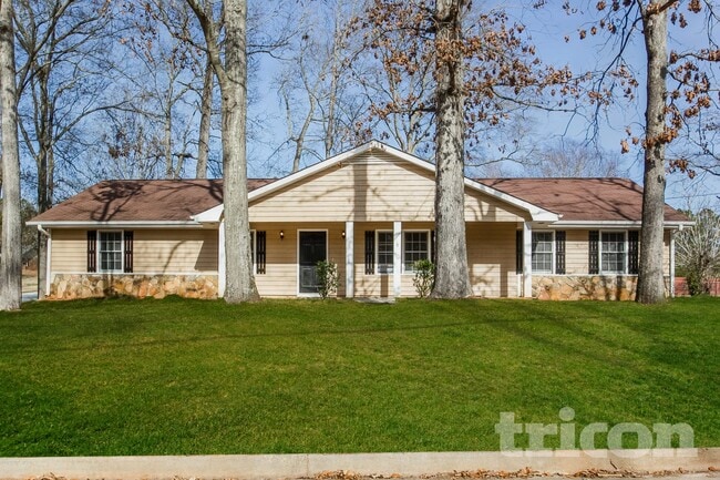 property at 1631 Quail Run SW