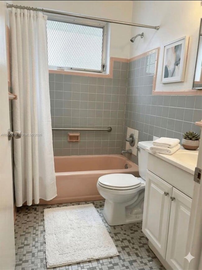 934 Meridian Ave in Miami Beach, FL - Building Photo - Building Photo