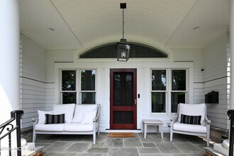 11 Red Oak Dr in Spring Lake, NJ - Building Photo - Building Photo