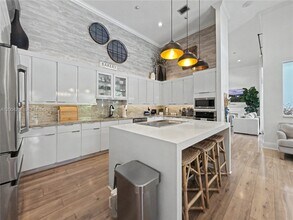 8973 SW 96th St in Miami, FL - Building Photo - Building Photo