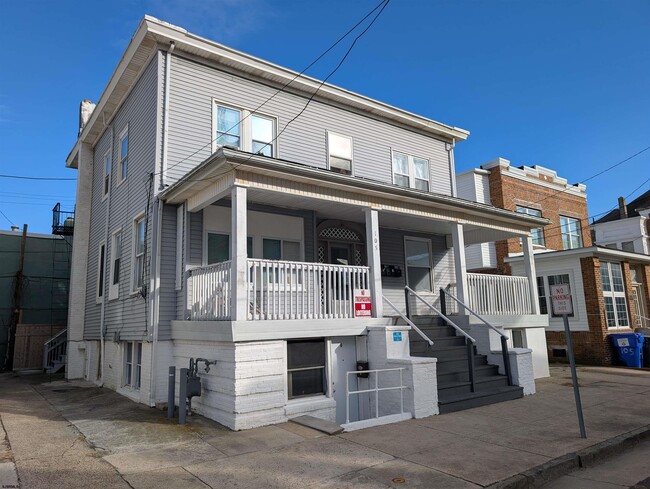 105 S Albion Pl in Atlantic City, NJ - Building Photo - Building Photo
