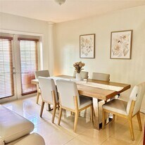 9020 NW 38th Dr in Coral Springs, FL - Building Photo