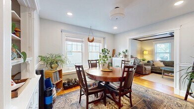 20 Wheelwright Rd in Medford, MA - Building Photo - Building Photo