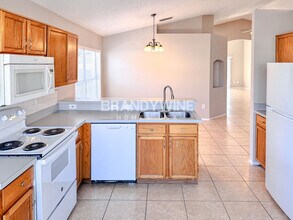 6740 Forsyth Oak Ct in Orlando, FL - Foto de edificio - Building Photo